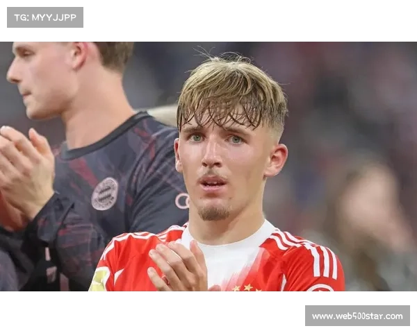 live报道：拜仁慕尼黑与汉堡半场结束，比分1-1